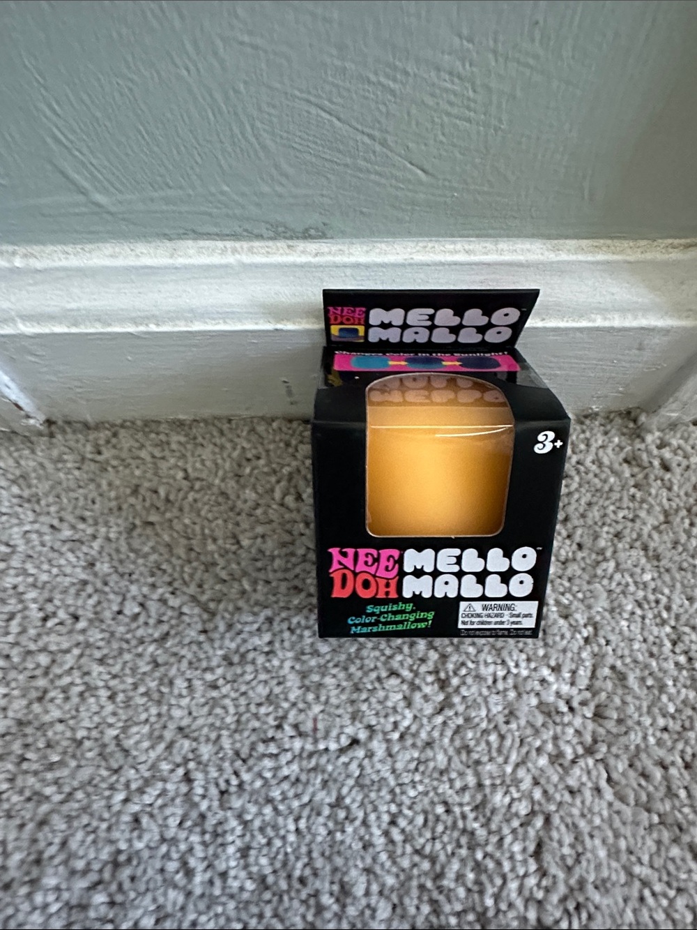 Neon Doh Mello Mallo Yellow Color-Changing Squishy